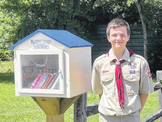 127300487_web1_Tucker-Bordeaux