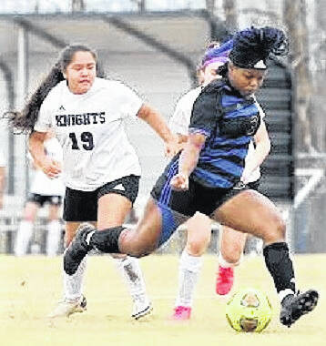 128310998_web1_MayaMcD