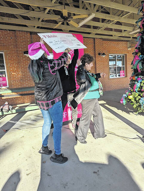 <p>Sometimes switching speakers calls for some silliness and coordination.</p>