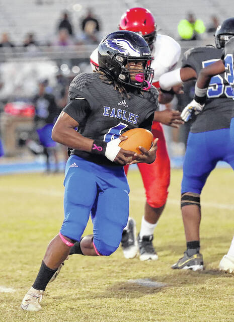 <p>The East Bladen junior varsity football team defeated Union 35-0 on Thursday to close their season with a 6-3 record.</p>
                                 <p>Kenneth Armstrong / kenarmphoto.com</p>