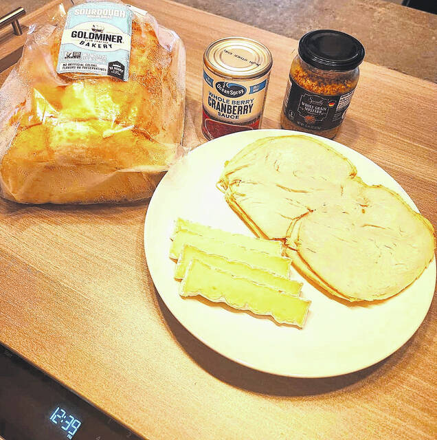 <p>The Black Friday ingredients from your Thanksgiving leftovers or really, any holiday that requires cooking a turkey.</p>