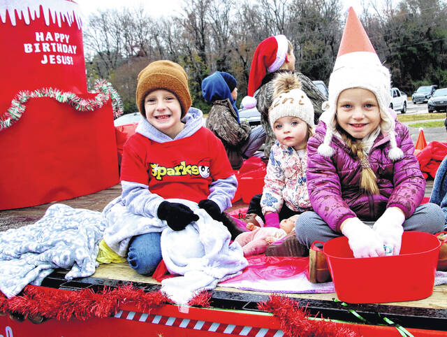 <p>Most of those on the floats were clothed in multi-layers and the it was the wonder in their eyes and nature of the event that helped keep them warm.</p>