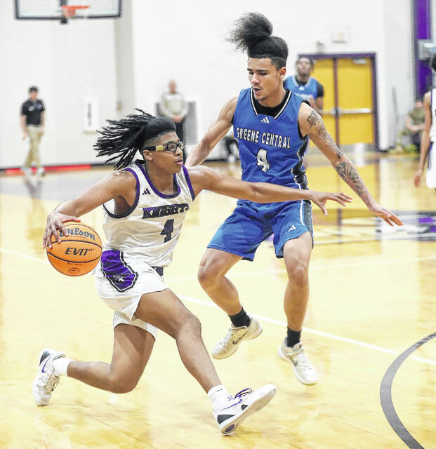 132166285_web1_022626West_Bladen_Greene_01
West Bladens Tylik McCall (4) drives against Greene Centrals Josh Cetnar during Thursdays NCHSAA playoff basketball game.
Kenneth Armstrong / <a href="https://www.kenarmphoto.com/" target="_blank">kenarmphoto.com</a>