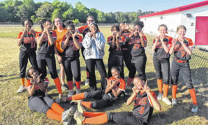 Wednesday Roundup: Elizabethtown, Tar Heel split games