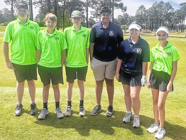 Eighth graders from Emereau and Elizabethtown Christian recognized were, from left, Braxton Lewis, Austin Everette, Craven Kinlaw, Christian Andrews, Alyssa Yandle and Laikyn Rogerson.
                                 Contributed photo