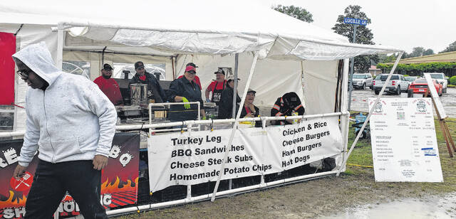 Fire Dangz BBQ was among the food vendors at the May Day Jamboree at Lu Mil Vineyard.
                                 Sonny Jones / Bladen Journal
