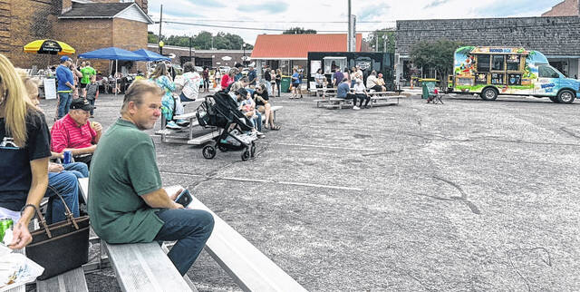 People came to downtown Bladenboro to enjoy Spring Fest activities.
                                 Lexi Tatum photo