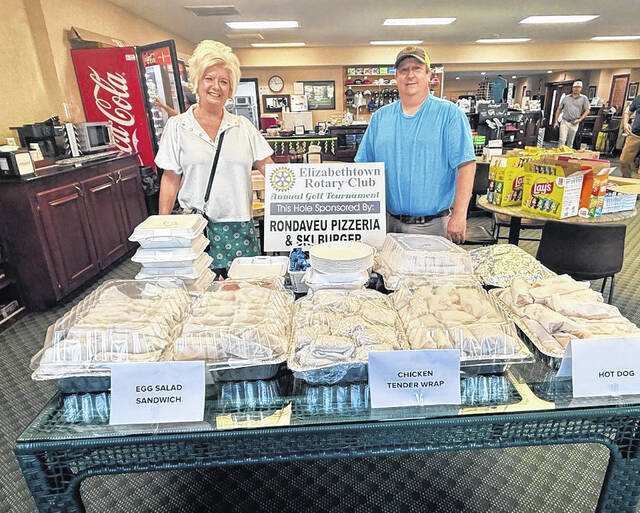 Tammy Blount and Robby Mills from Rondaveu Pizza provided lunch for tournament participants.
Contributed photo