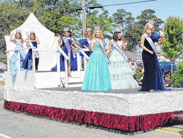 White Lake Water Festival queens appeared on a float during the parade Saturday morning.
Sonny Jones / Bladen Journal
