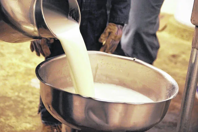 Bladen Health officials warn of raw milk risks after two hospitalizations